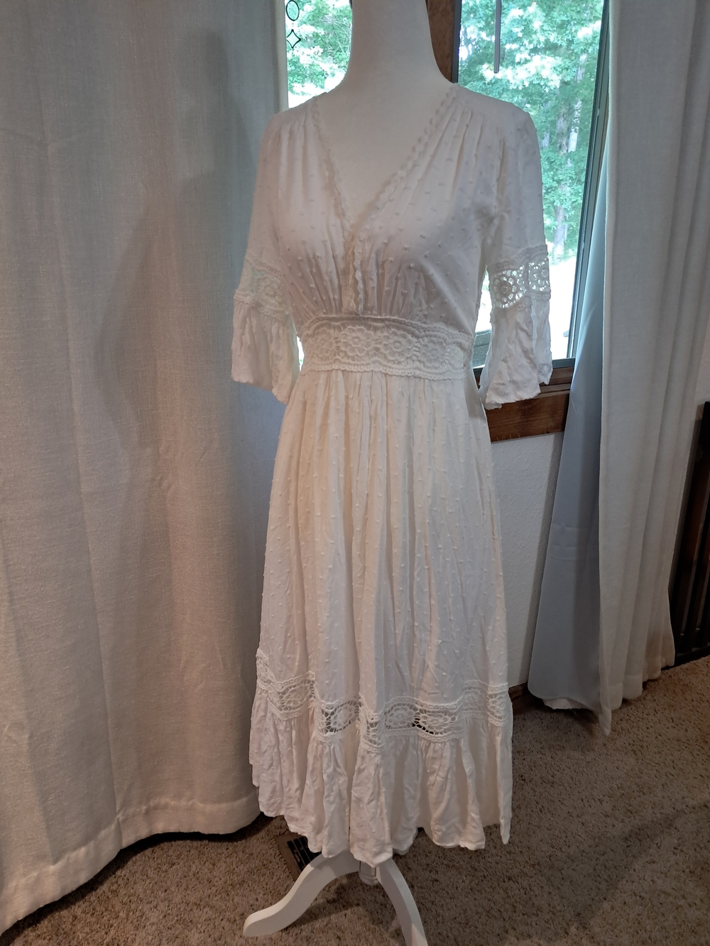 L'ATISTE White Eyelet Lace-Trim Midi Dress Small